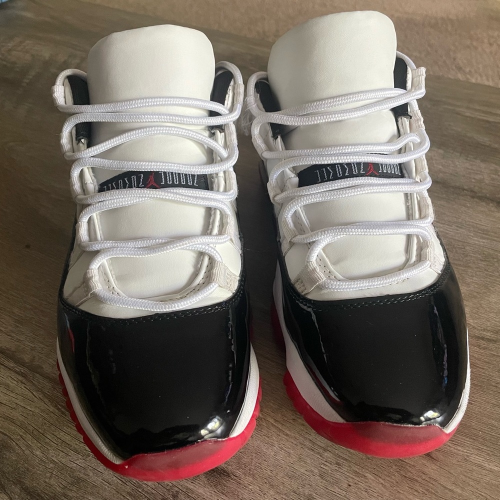 Jordan 11 Lows